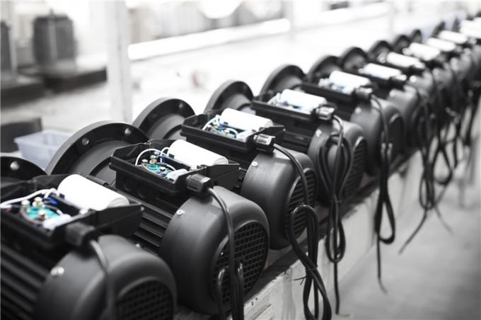50 هرتز 60 هرتز ضد آب 0.09kw 0.12Hp چهار قطبی موتور الکتریکی آسنکرون 380V 1500RPM سه فاز محصور 220V ولتاژ AC 8